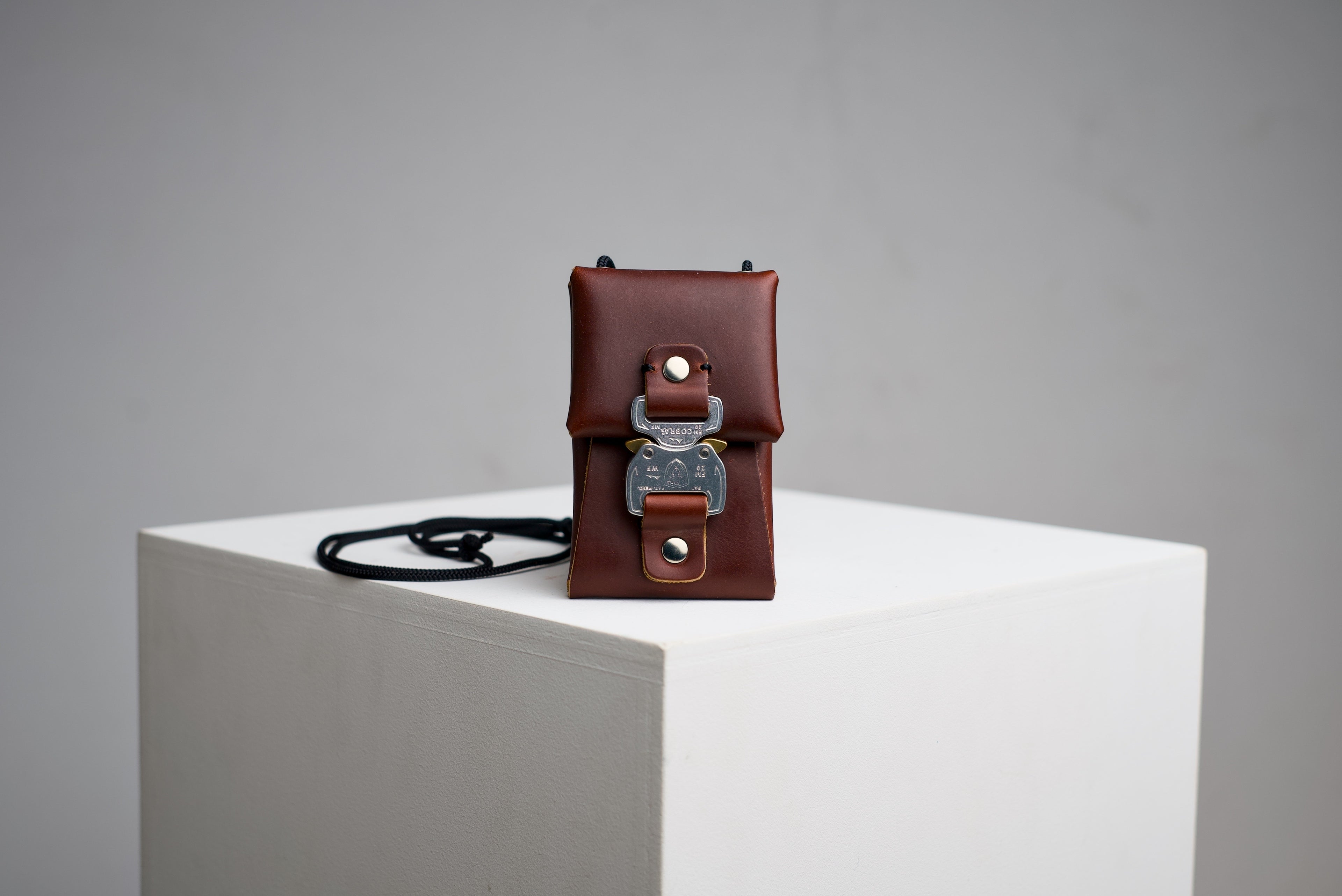 buckle wallet "micro with string"chromexcel