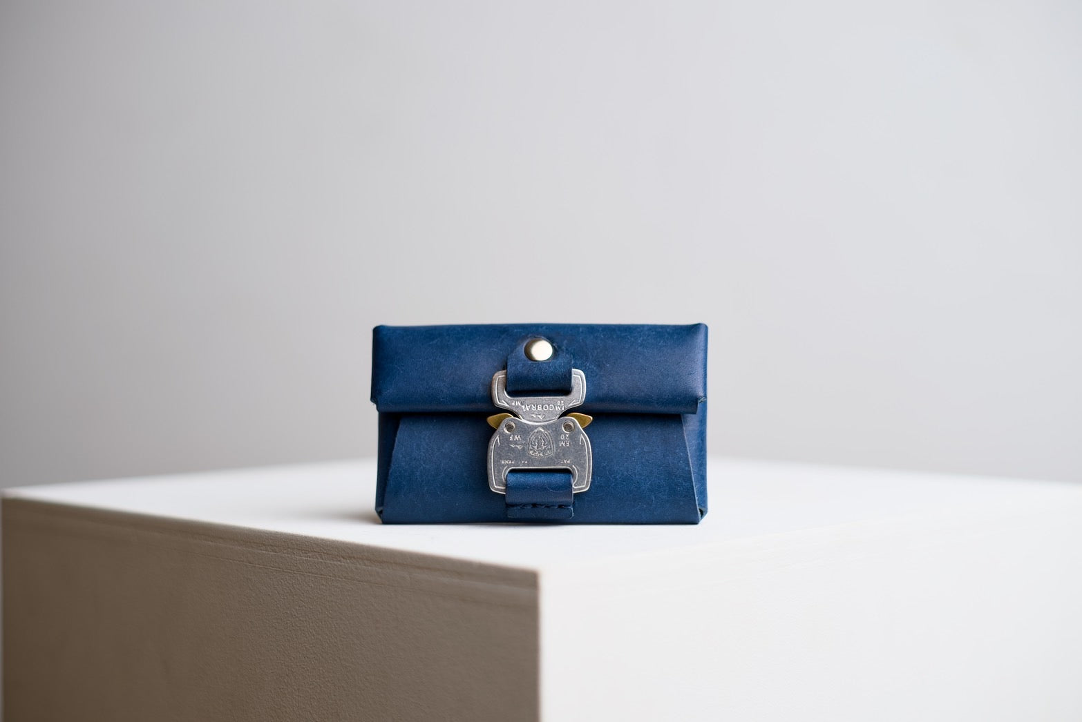 business card holder