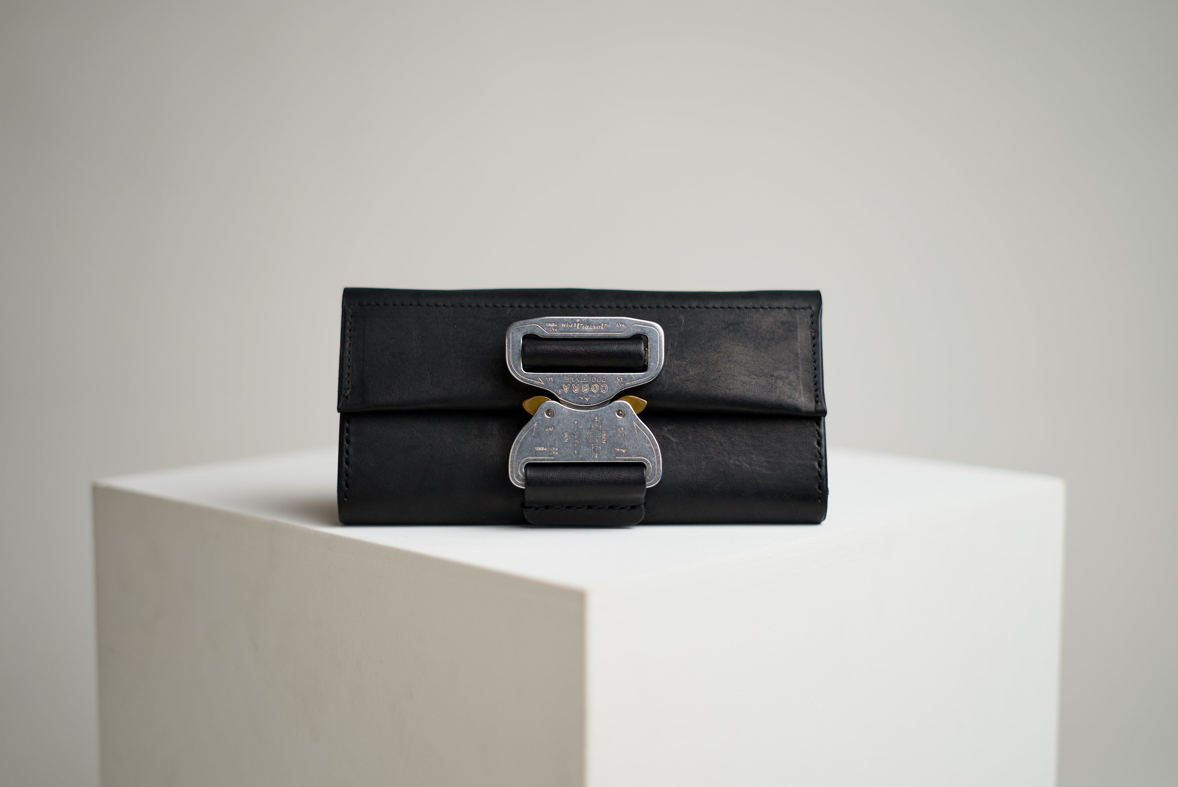 buckle wallet "long" margot
