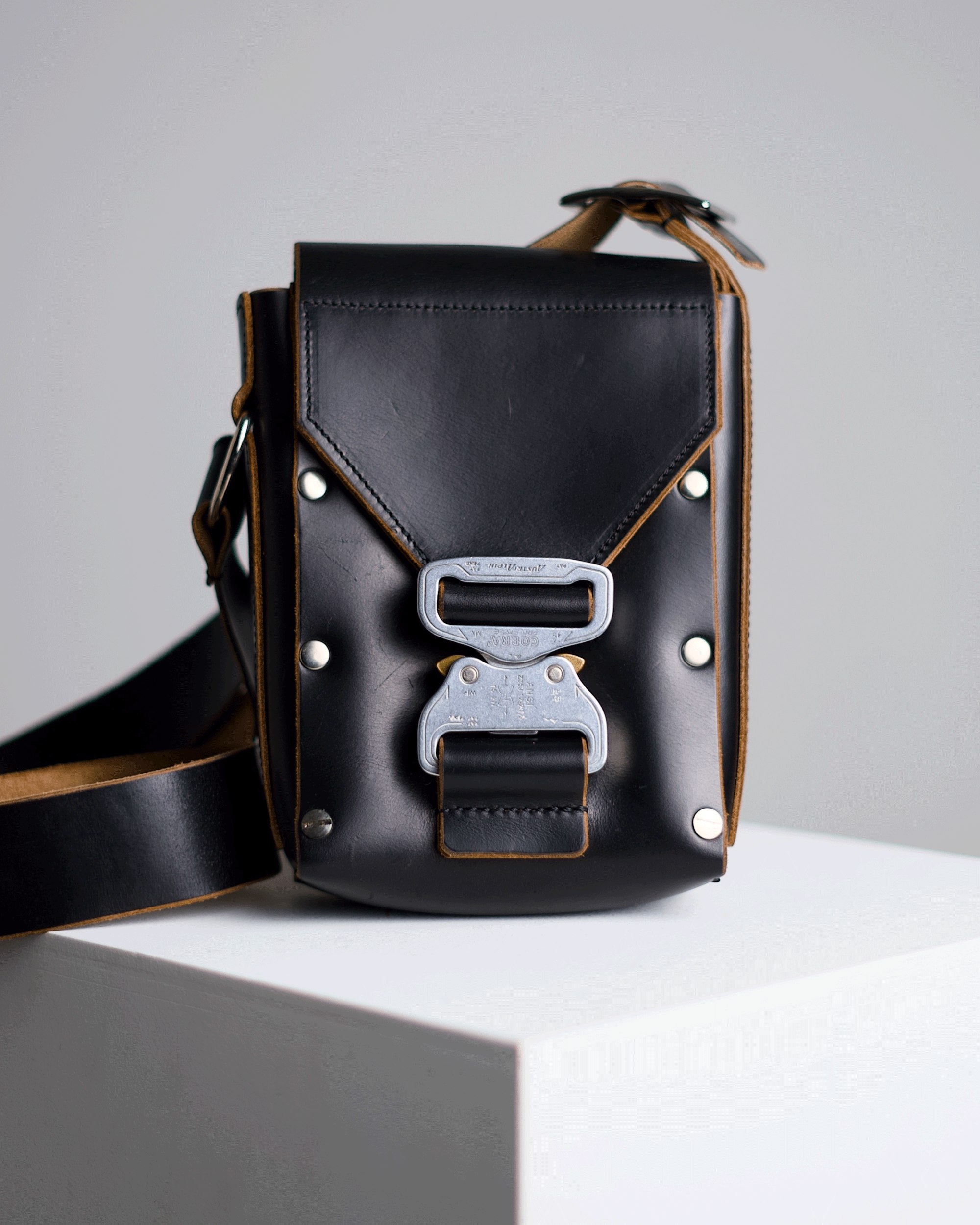 buckle bag "ARK" chromexcel