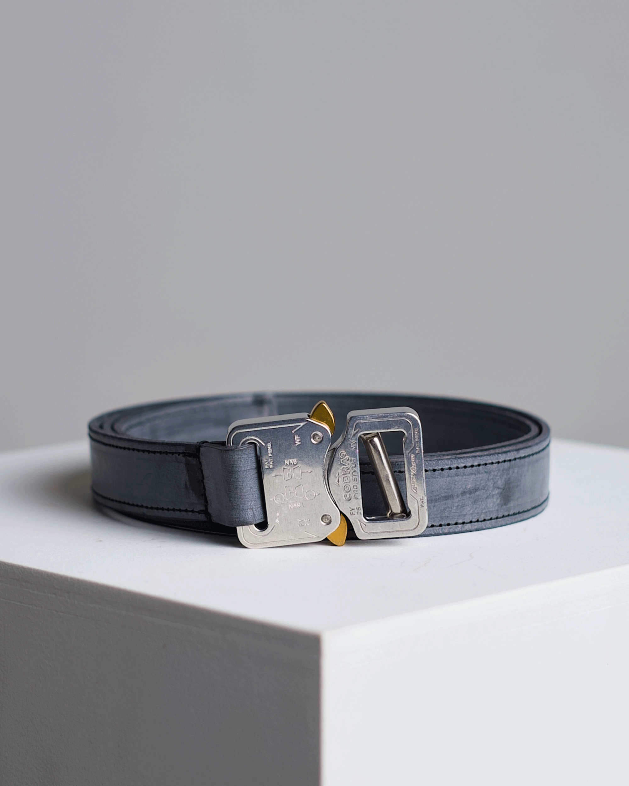 buckle belt