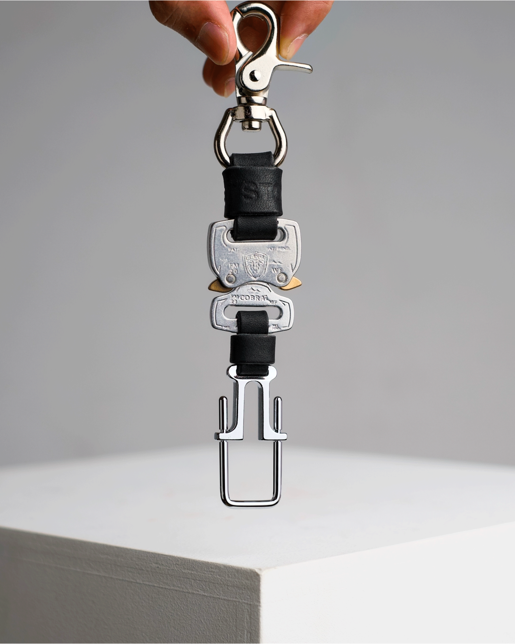 buckle key holder margot