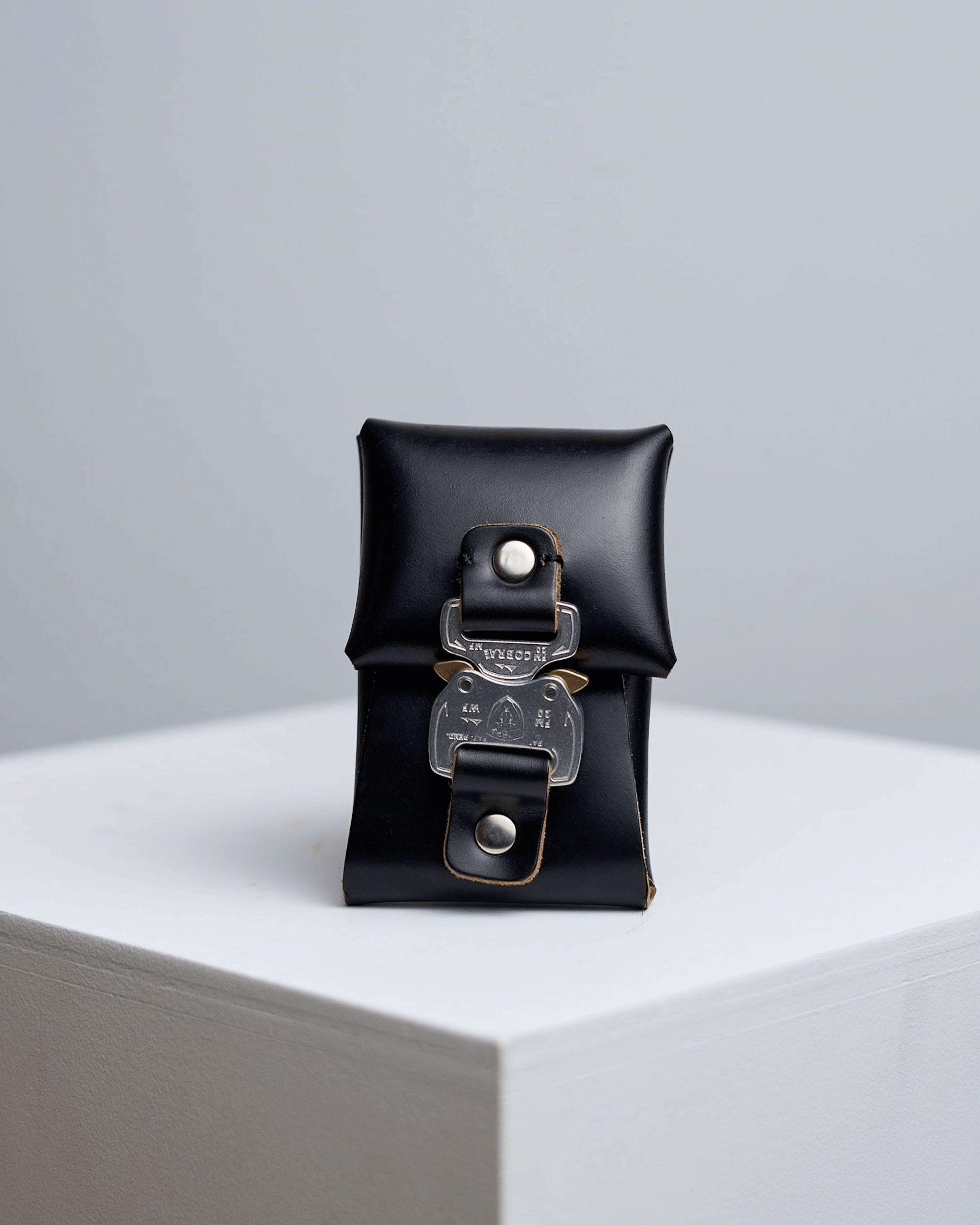 buckle wallet "micro" chromexcel